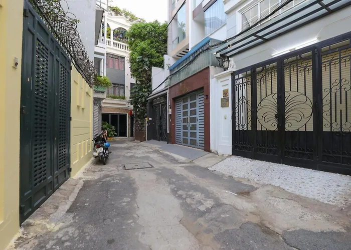 Cozy Studio In Phu Nhuan District Near District 1